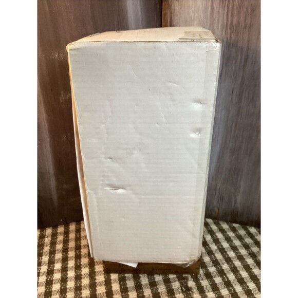 Caron Wonderart Latch Hook Kit 24"X34" Lab Puppies #426166 Vintage New In Box - Picture 4 of 14